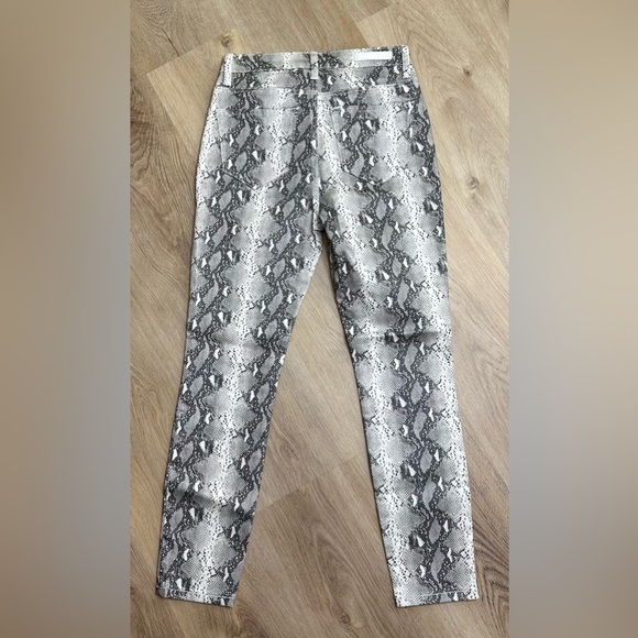 CELLO Grey Snakeprint Skinny Jeans size 5 - Picture 2 of 9